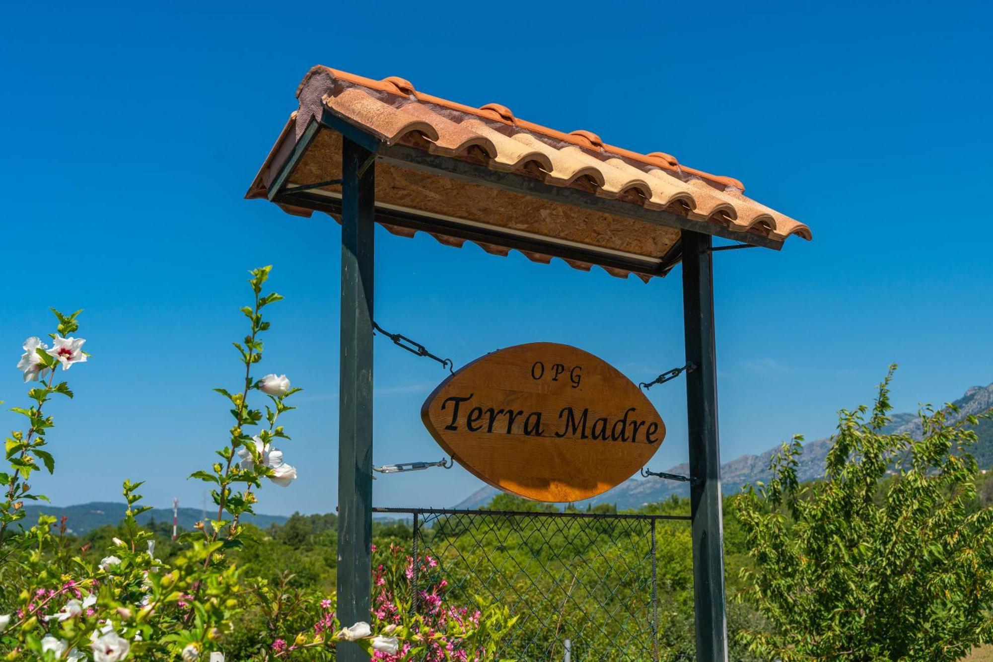 Villa House Terra Madre Gruda Exterior foto